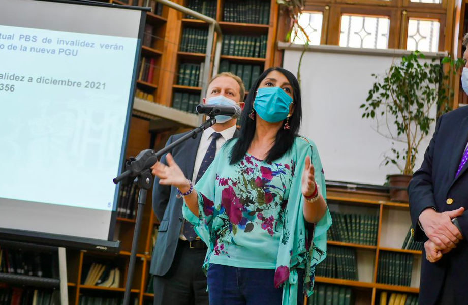 Ministra Rubilar por Pensión Universal Garantizada: “Busca dar un piso mínimo de dignidad a las personas mayores”