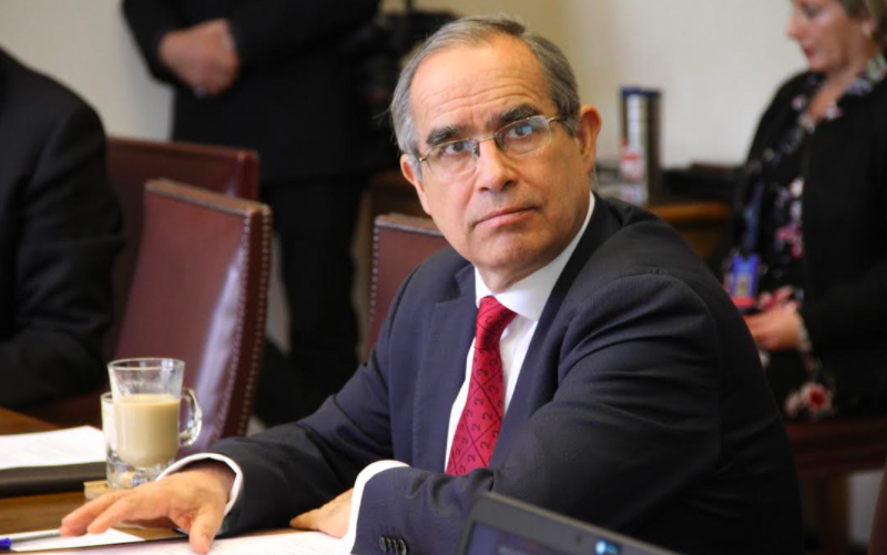 Senador Pugh: “Tenemos grandes desafíos por el uso de Inteligencia Artificial a nivel laboral”