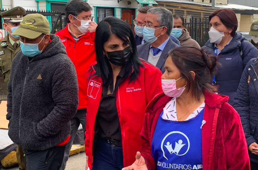 Gobierno realiza balance por incendio en Castro: “El 75% de los hogares que requieren ayuda está dentro del 40% más vulnerable”