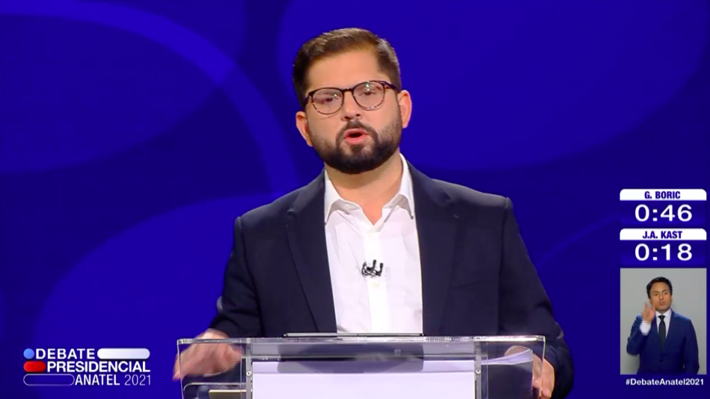 Gabriel Boric: “Mientras Kast se juntaba con el carabinero que dejó ciega a Fabiola Campillai, yo me juntaba con ella y con Gustavo Gatica”