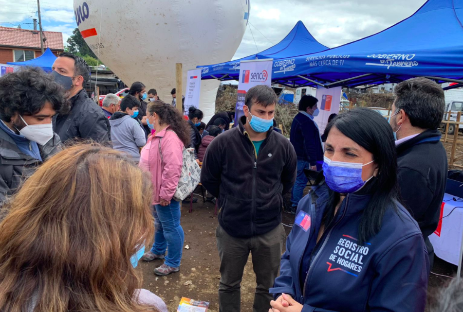 “Gobierno en terreno”: Ministra Rubilar encabezó operativo en ayuda a las familias afectadas por el incendio en Castro
