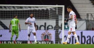 Charles Aránguiz no pudo evitar la goleada del Leverkusen ante el Frankfurt