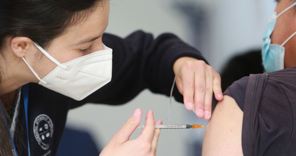 Semana clave para aplicación de dosis de refuerzo: Conoce el calendario de vacunación Covid-19 para este martes