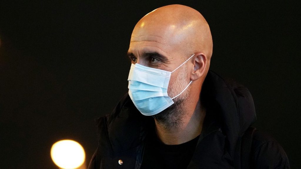 [Video] Pep Guardiola manifiesta su preocupación por los cuidados contra el Covid: “Nadie usa mascarilla”