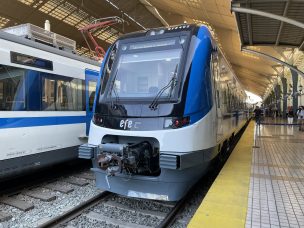 Ministerio de Transportes y EFE presentaron los nuevos trenes del servicio Rancagua