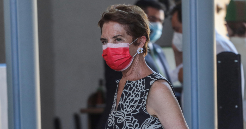 Citan a ministra Gloria Hutt para “exigir explicaciones” por problemas en el transporte público durante las elecciones