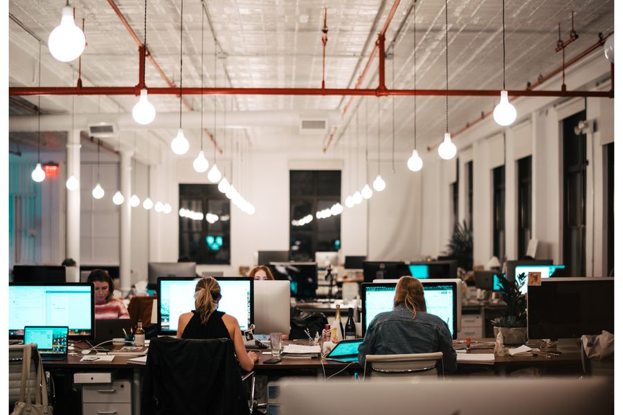 Analizan la alta vacancia de oficinas y explican el nuevo formato para el capital humano