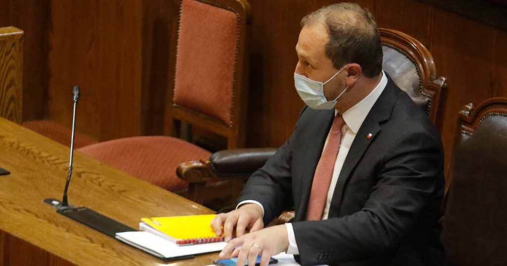 Subsecretario de Hacienda, Alejandro Weber, considera “artificial” polémica por financiamiento de la PGU