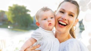 Pampita enterneció a sus seguidores con lindas postales junto a Ana, su bebé