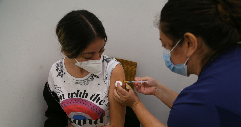 A dos días para que inhabiliten el Pase de Movilidad: Revisa el calendario de inoculación Covid-19 y los vacunatorios de la RM