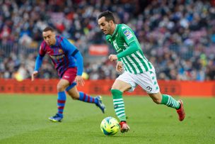 Festejan los chilenos: Betis de Pellegrini y Bravo derrota al Barcelona en el Camp Nou