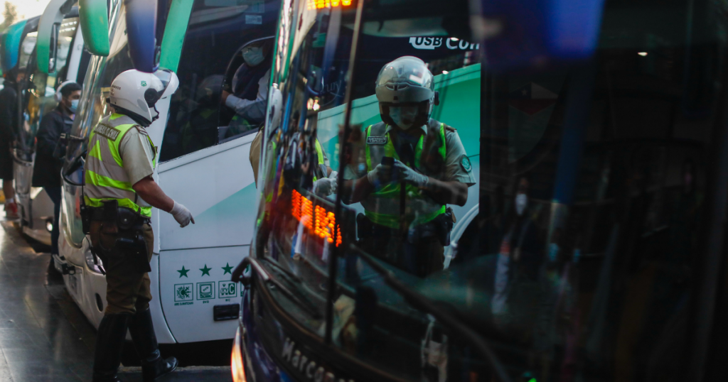 Conductor de bus es detenido en Terminal Sur de Estación Central: Narcotest dio positivo por marihuana