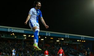 Histórico delantero del Blackburn Rovers felicitó a Brereton por sus 20 goles en la Championship