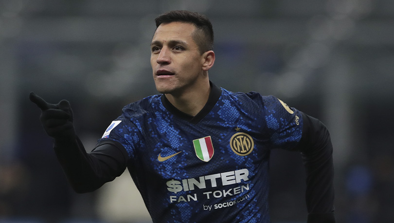 Alexis Sánchez maravilla con un golazo en la victoria de un Inter que recupera la cima