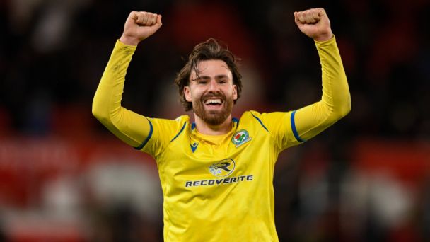 ¡Brutal! Ben Brereton fue incluido en el equipo ideal de la Championship hecho por The Mirror