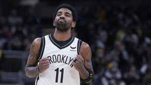 Kyrie Irving defiende su postura antivacunas: “Me mantengo firme en mi decisión”