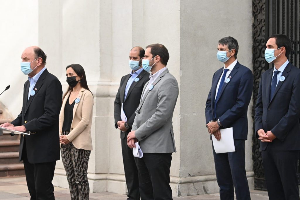 Gobierno lanza campaña “Hay2opciones” por la crisis hídrica y advierte: “La situación es cada vez más difícil”