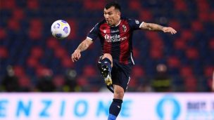 Técnico de Bologna lamenta la baja de Gary Medel: “Espero recuperarlo lo antes posible”