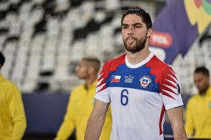 La Roja libera a Francisco Sierralta y convoca a un nuevo jugador