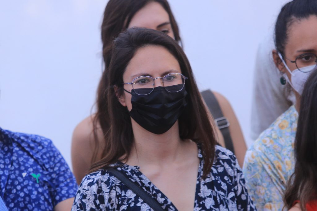 Irací Hassler asegura que no es la protagonista de viralizada protesta: “Paremos las fake news”