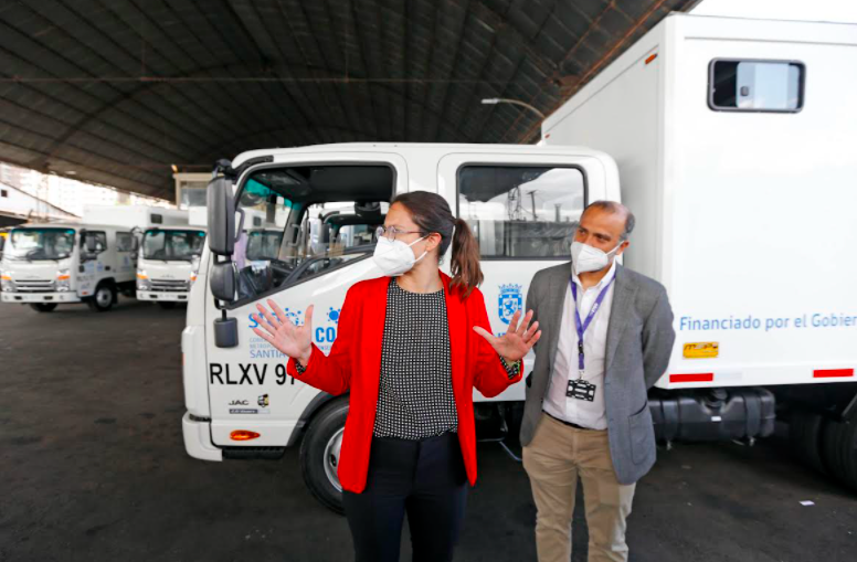Municipio de Santiago renueva parte de su flota de camiones destinados a labores de aseo y emergencia