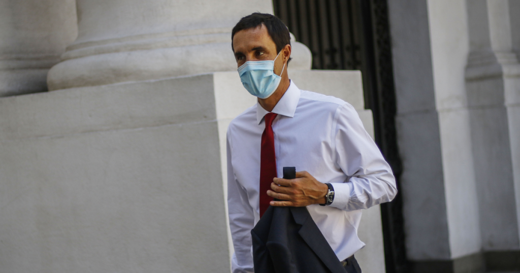 Ministro Jobet asegura que el Estado recibirá US$121 millones por licitación del litio a dos empresas