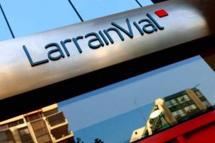 LarrainVial afirma que participa en los mercados 