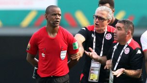 [Video] ¡Insólito! Árbitro termina el partido Túnez-Mali dos veces antes de los 90 minutos