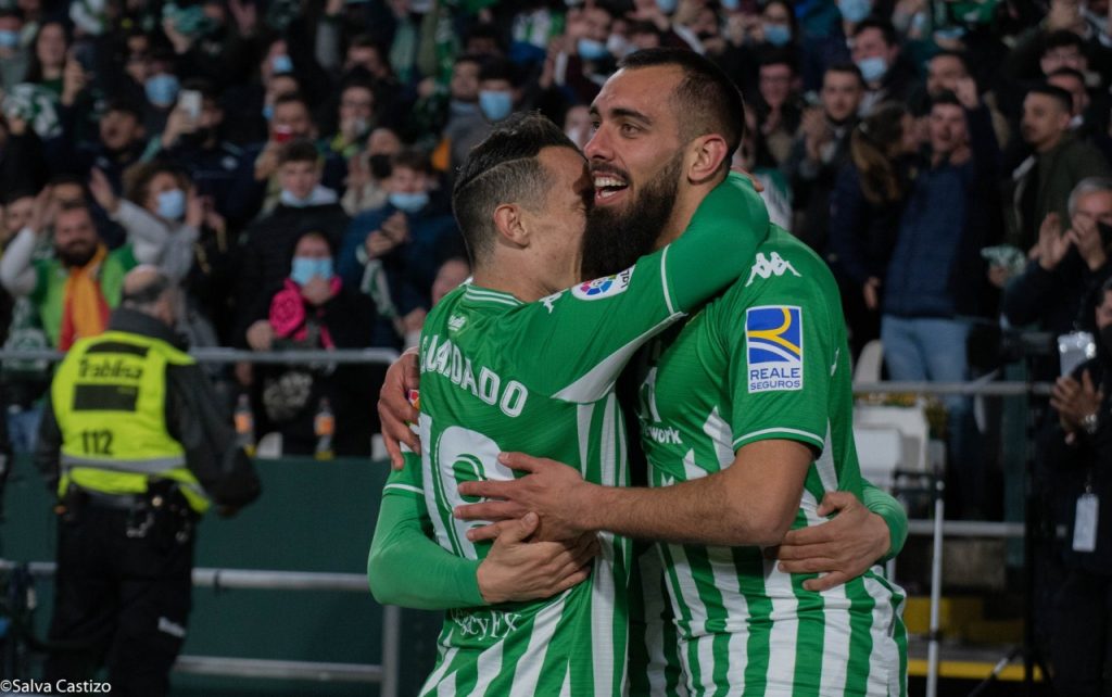 El Betis de Bravo y Pellegrini golea y consolida su podio en La Liga