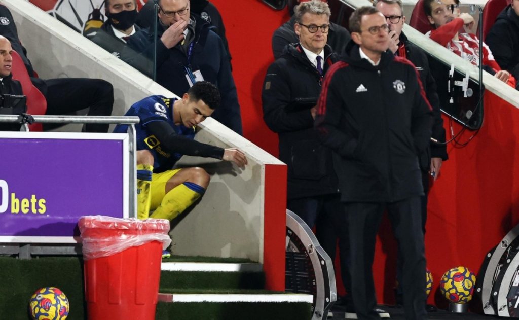DT del United y su intento de calmar a CR7 luego de reemplazarlo: “Cuando seas entrenador lo verás de otra forma”