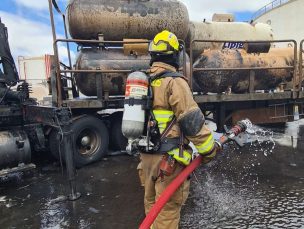 Reportan una explosión al interior de una empresa de gas en Maipú