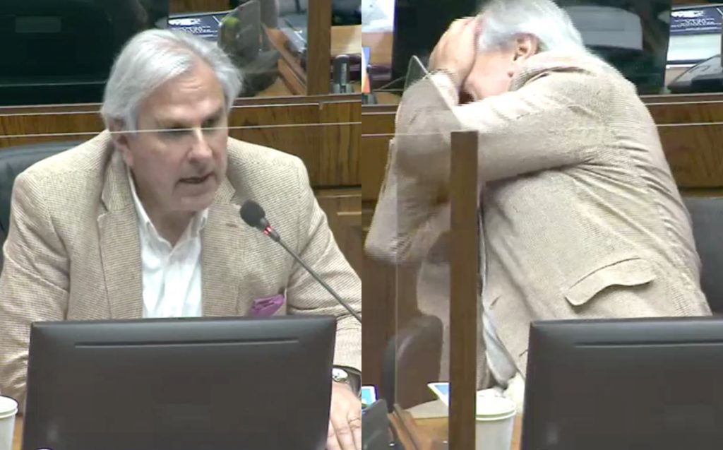 “Debe ser la edad que me estoy acordando”: Iván Moreira protagoniza gran chascarro en el Senado y desata carcajadas en sus compañeros