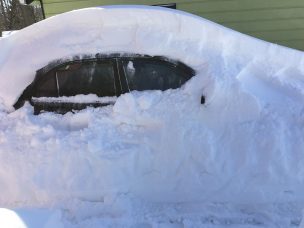 Al menos 21 personas mueren atrapadas en sus vehículos por tormenta de nieve