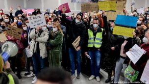 Ucrania cifra en 75.000 los ciudadanos de Mariúpol evacuados