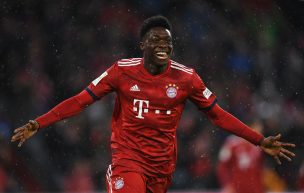 Alphonso Davies deja atrás sus problemas cardiacos: “Estoy feliz por estar de vuelta”