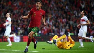 Portugal sufre, pero vence a Turquía y peleará ante Macedonia por un cupo en Qatar 2022