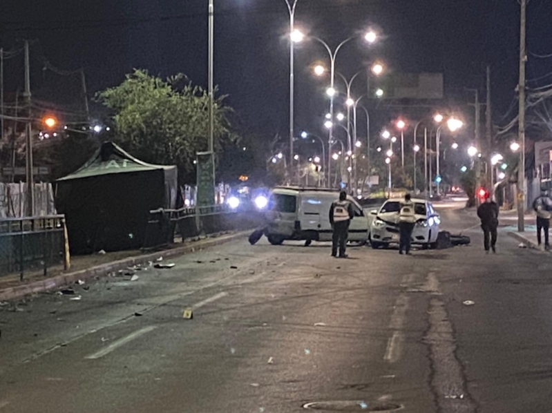 Motociclista muere en La Florida tras choque múltiple contra dos vehículos
