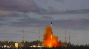 Rusia prueba con éxito un nuevo misil balístico intercontinental