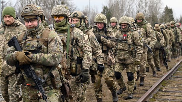 La OTAN apunta a Rusia por muertos en Bucha: “Asesinar a civiles es un crimen de guerra”