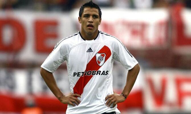 Enzo Francescoli niega interés de River por Alexis: “Nadie me ha hablado sobre el tema”