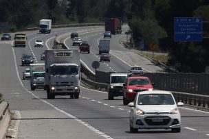 Fin de semana largo: Más de 80 mil vehículos han abandonado la Región Metropolitana