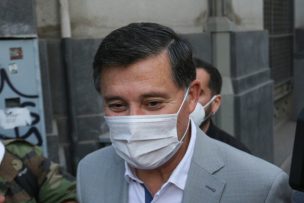 General (r) Ricardo Martínez queda detenido y con arraigo nacional tras guardar silencio en su declaración