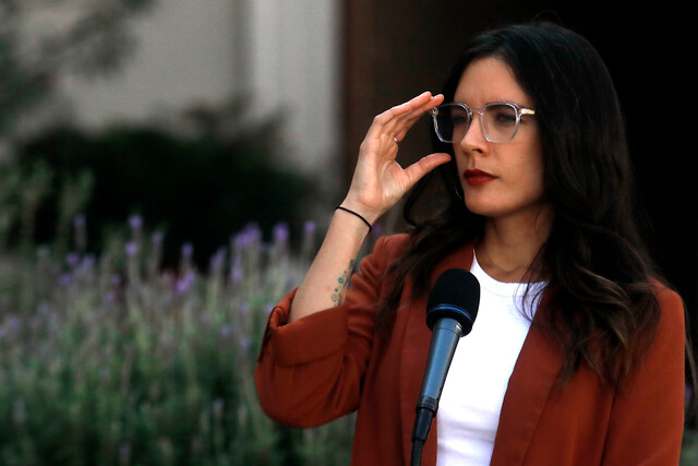 Ministra Vallejo e ingreso del hermano de Jadue a la Subtel: “Todas las contrataciones en el Estado se basan en criterios que están bajo la ley”