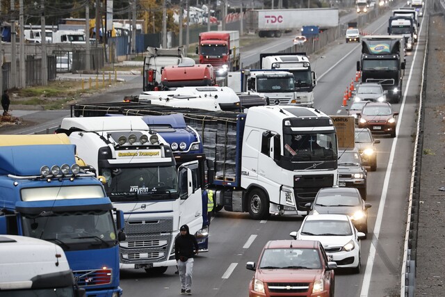 Juzgado de Garantía de Coquimbo decreta arraigo nacional contra camionero acusado de bloquear Ruta 5 Norte