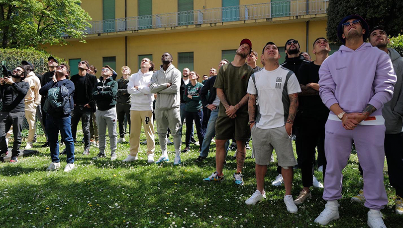 Conmovedor: Bologna de Medel llegó al hospital a festejar junto a su entrenador