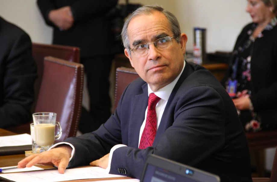 Senador Pugh hizo un análisis de las brechas de conectividad: “Es necesario contar con una adecuada urbanización digital”￼