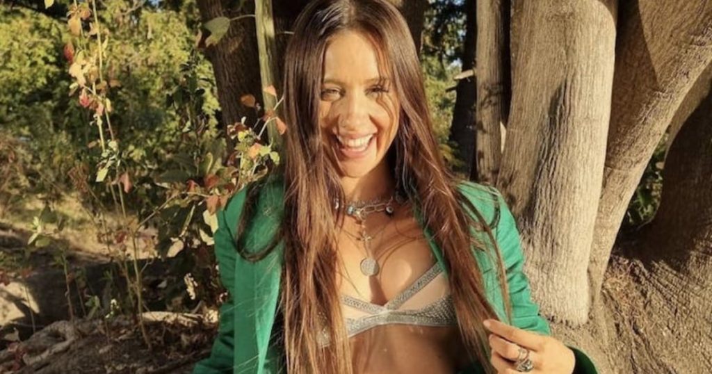 Denise Rosenthal confirmó su matrimonio con fotografía en su luna de miel: “Oficialmente una ñora”