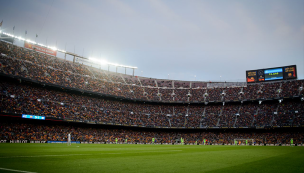 Nuevo récord mundial: Barcelona supera su propia marca de asistencia en un duelo del fútbol femenino