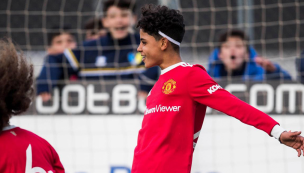 Festejó como su padre: Cristiano Jr marcó en su debut con el Manchester United