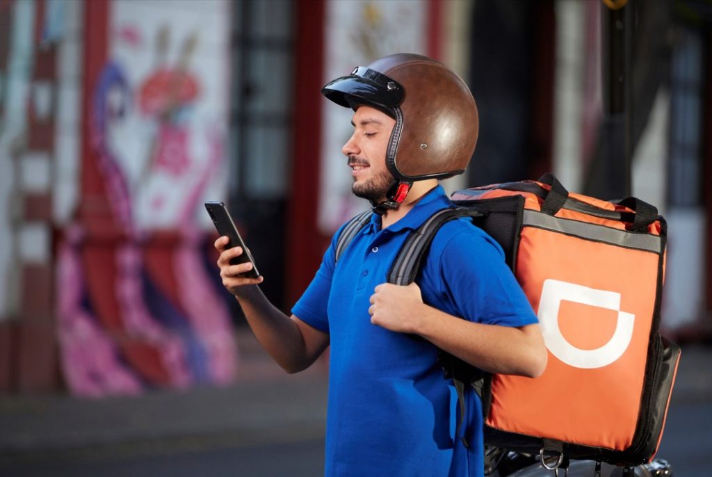 Nueva app de delivery “DiDi Food” ya opera en Valparaíso y pronto llegará a Santiago